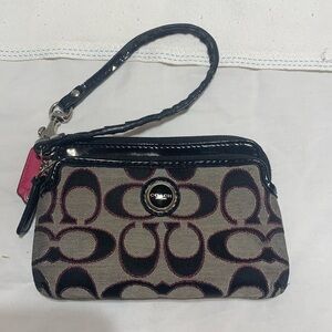 Small Coach wallet/clutch/purse